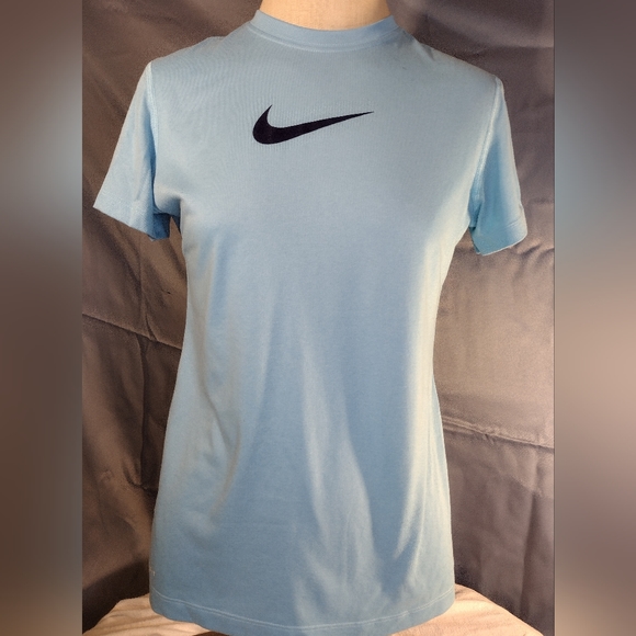 Nike Drifit Women's Athletic Shirt light blue dark blue Swoosh B13 - Picture 3 of 3